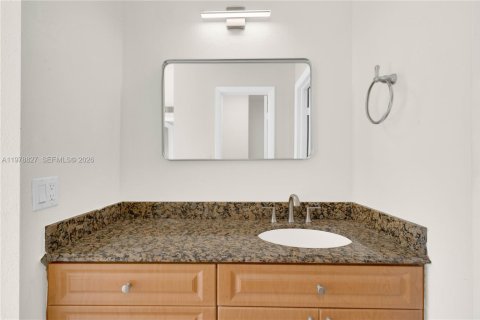 Copropriété à louer à Miami, Floride: 2 chambres, 83.61 m2 № 2057649 - photo 17