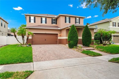 House in Orlando, Florida 4 bedrooms, 246.01 sq.m. № 2199332 - photo 2