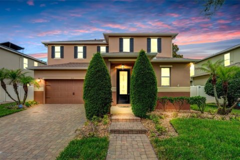 House in Orlando, Florida 4 bedrooms, 246.01 sq.m. № 2199332 - photo 4