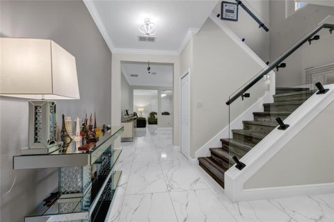 House in Orlando, Florida 4 bedrooms, 246.01 sq.m. № 2199332 - photo 5
