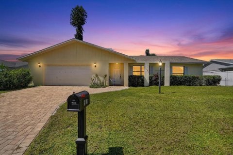 Villa ou maison à Sarasota, Floride 3 chambres, 144.56 m2 № 2302833