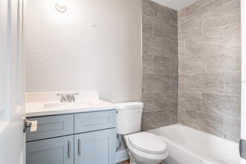 Condo in Orlando, Florida, 2 bedrooms  № 2394245 - photo 23