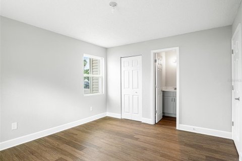 Condo in Orlando, Florida, 2 bedrooms  № 2394245 - photo 20