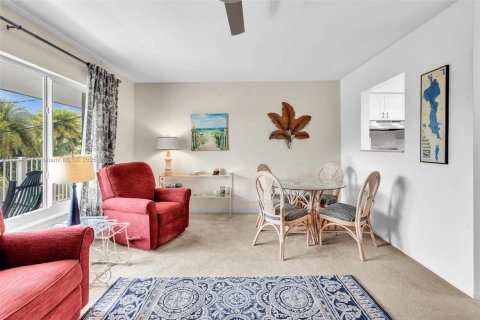 Condominio en venta en Pompano Beach, Florida, 1 dormitorio, 49.24 m2 № 1934851 - foto 2