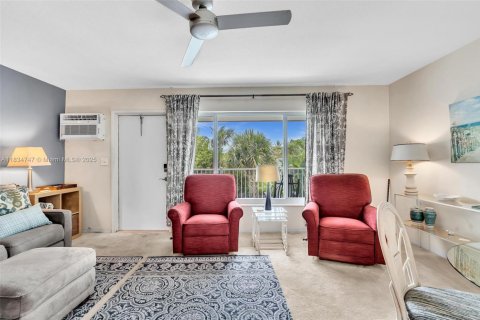 Condominio en venta en Pompano Beach, Florida, 1 dormitorio, 49.24 m2 № 1934851 - foto 10