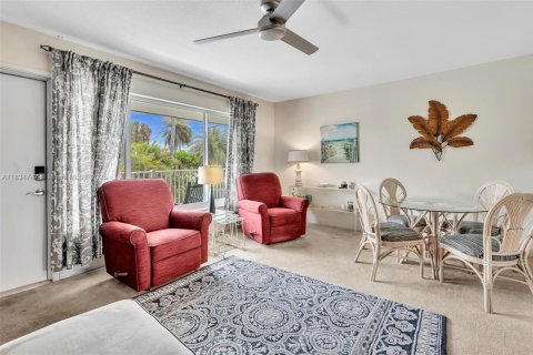 Condominio en venta en Pompano Beach, Florida, 1 dormitorio, 49.24 m2 № 1934851 - foto 11