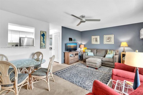 Condominio en venta en Pompano Beach, Florida, 1 dormitorio, 49.24 m2 № 1934851 - foto 14