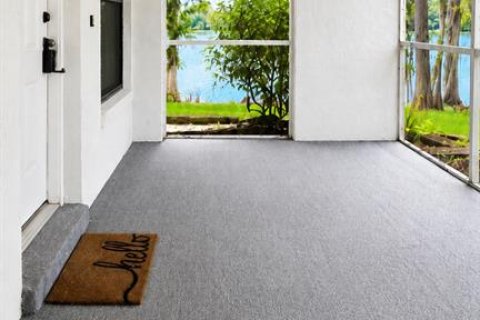 Condo in Sanford, Florida, 2 bedrooms № 2222100 - photo 4
