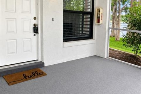 Condo in Sanford, Florida, 2 bedrooms № 2222100 - photo 3