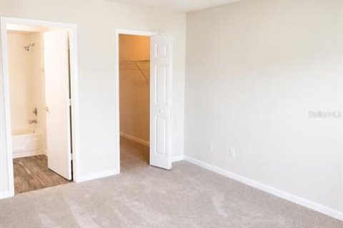 Condo in Sanford, Florida, 2 bedrooms № 2222100 - photo 17