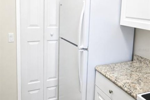 Condo in Sanford, Florida, 2 bedrooms № 2222100 - photo 14