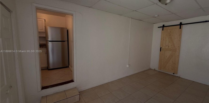 Studio à Hollywood, Floride № 1950887