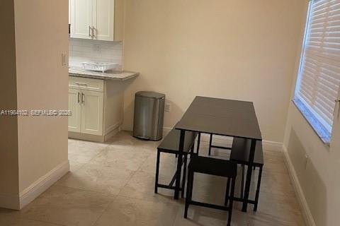 Снять в аренду кондоминиум в Хайалиа, Флорида 2 спальни, 70.61м2, № 2050823 - фото 9