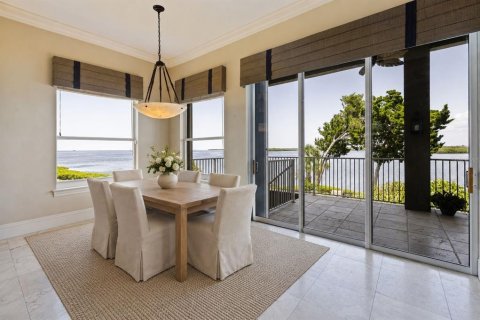 Villa ou maison à vendre à Port Richey, Floride: 4 chambres, 419.45 m2 № 2238280 - photo 10