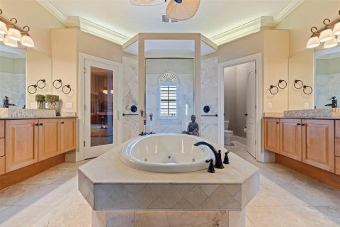 Villa ou maison à vendre à Port Richey, Floride: 4 chambres, 419.45 m2 № 2238280 - photo 21