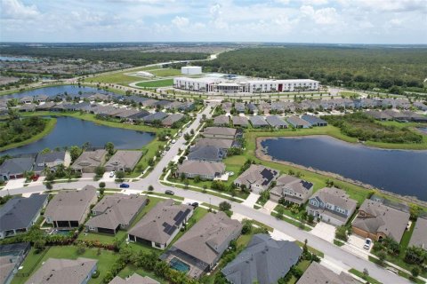 House in Apollo Beach, Florida 5 bedrooms, 297.19 sq.m. № 2099302 - photo 9