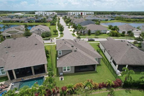 House in Apollo Beach, Florida 5 bedrooms, 297.19 sq.m. № 2099302 - photo 8