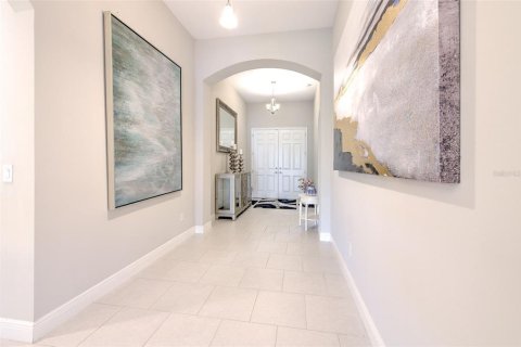 House in Apollo Beach, Florida 5 bedrooms, 297.19 sq.m. № 2099302 - photo 20