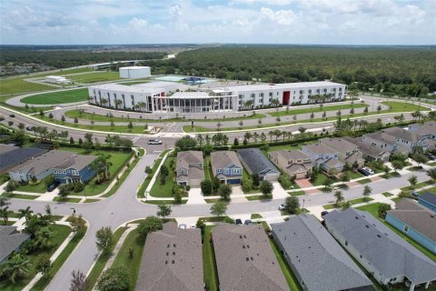 House in Apollo Beach, Florida 5 bedrooms, 297.19 sq.m. № 2099302 - photo 10
