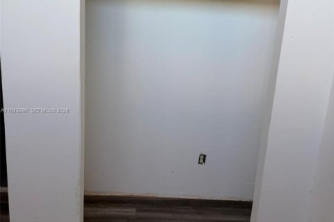 Condominio en venta en Miami, Florida, 3 dormitorios, 146.69 m2 № 1999931 - foto 6