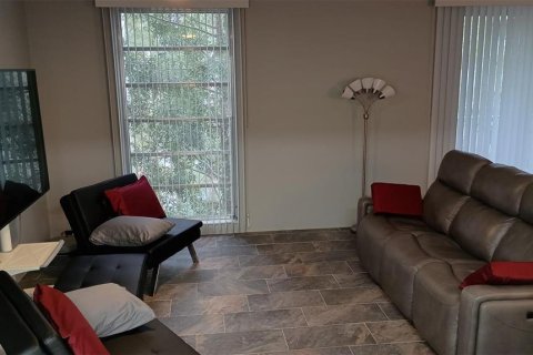 Condominio en venta en Gainesville, Florida, 2 dormitorios, 119.19 m2 № 1542246 - foto 3