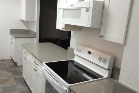 Condominio en venta en Gainesville, Florida, 2 dormitorios, 119.19 m2 № 1542246 - foto 11