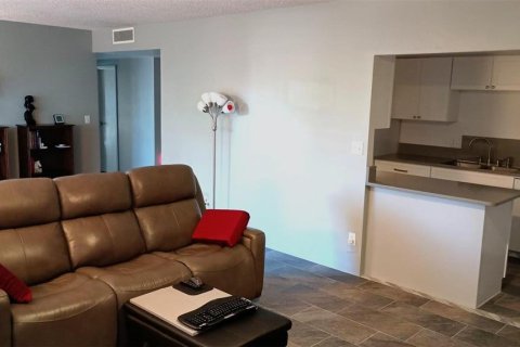 Condominio en venta en Gainesville, Florida, 2 dormitorios, 119.19 m2 № 1542246 - foto 5
