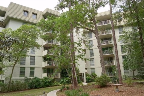 Condominio en venta en Gainesville, Florida, 2 dormitorios, 119.19 m2 № 1542246 - foto 1