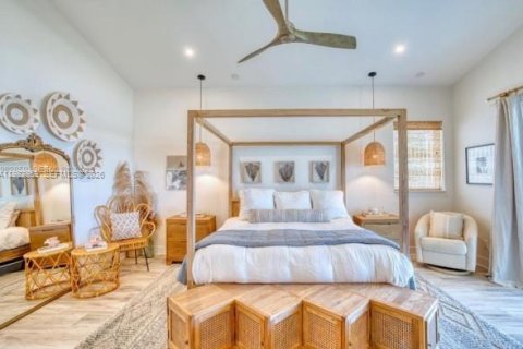 House in St. Lucie, Florida 4 bedrooms, 257.53 sq.m. № 2049118 - photo 28