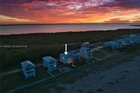 House in St. Lucie, Florida 4 bedrooms, 257.53 sq.m. № 2049118 - photo 6