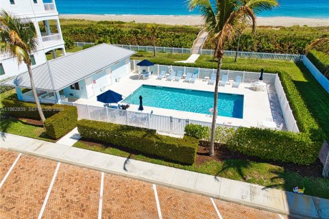 House in St. Lucie, Florida 4 bedrooms, 257.53 sq.m. № 2049118 - photo 9