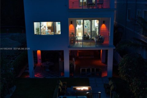 House in St. Lucie, Florida 4 bedrooms, 257.53 sq.m. № 2049118 - photo 7