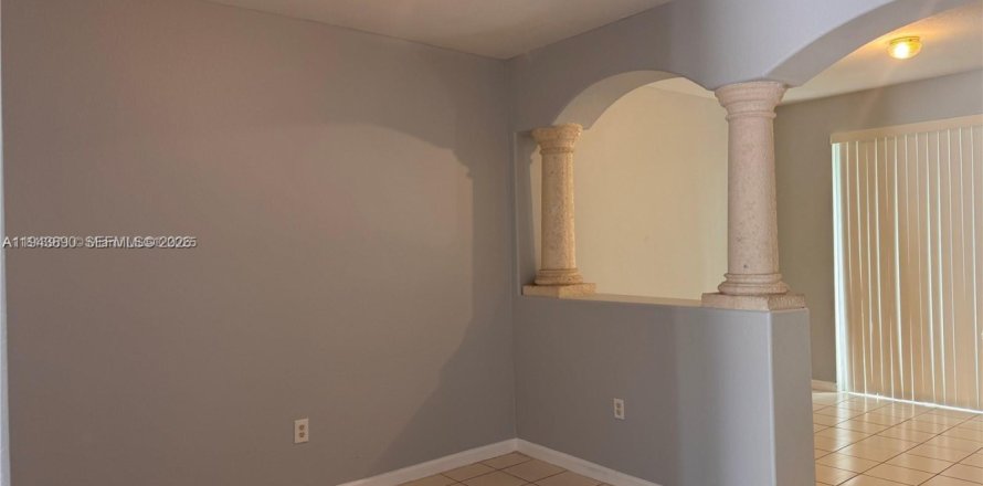 Кондоминиум с 2 спальнями в Хомстед, Флорида № 2002376