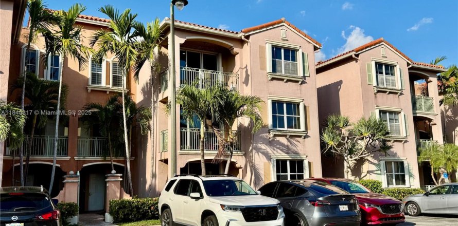 Condo à Doral, Floride, 2 chambres № 1841000