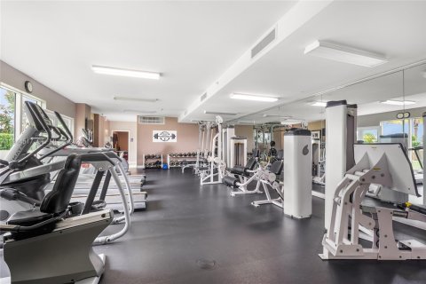 Condominio en venta en Miami, Florida, 1 dormitorio, 75.81 m2 № 2001069 - foto 16