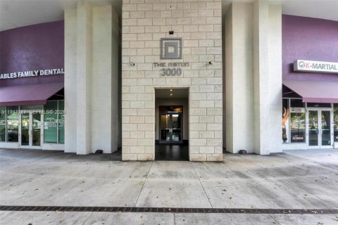 Condominio en Miami, Florida, 1 dormitorio  № 2001069