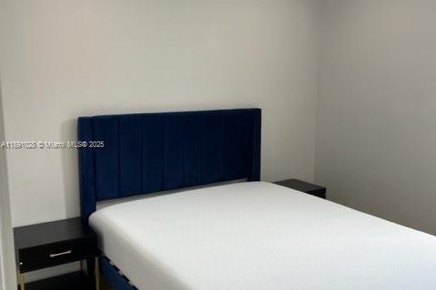 Apartamento en alquiler en Miami, Florida, 3 dormitorios, 218.69 m2 № 1944398 - foto 5