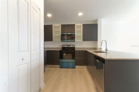 Copropriété à vendre à Orlando, Floride: 1 chambre, 69.68 m2 № 2101778 - photo 10