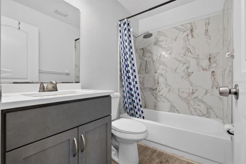 Immobilier commercial à vendre à Spring Hill, Floride: 6 chambres, 214.05 m2 № 2364606 - photo 15