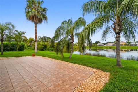 House in Apollo Beach, Florida 4 bedrooms, 222.32 sq.m. № 2149644 - photo 17