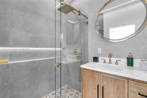 Villa ou maison à vendre à Miami, Floride: 3 chambres, 144.56 m2 № 1967253 - photo 15