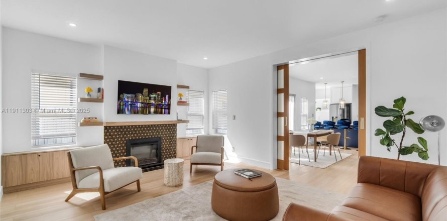 Villa ou maison à Miami, Floride 3 chambres, 144.56 m2 № 1967253