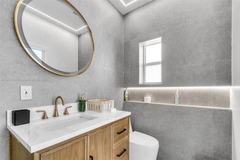 Villa ou maison à vendre à Miami, Floride: 3 chambres, 144.56 m2 № 1967253 - photo 16