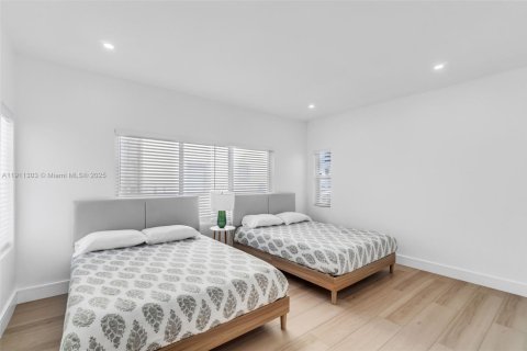 Villa ou maison à vendre à Miami, Floride: 3 chambres, 144.56 m2 № 1967253 - photo 18