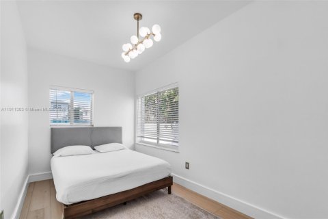 Villa ou maison à vendre à Miami, Floride: 3 chambres, 144.56 m2 № 1967253 - photo 21