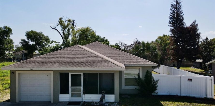 Casa en Auburndale, Florida 3 dormitorios, 108.05 m2 № 2107267
