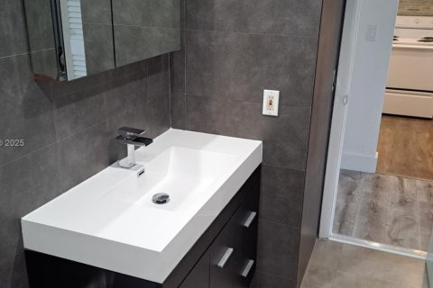 Copropriété à louer à Miami, Floride: 1 chambre, 64.1 m2 № 1928782 - photo 6