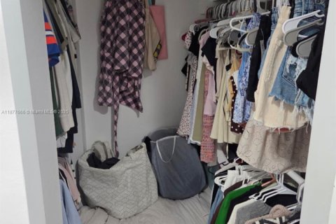 Copropriété à louer à Miami, Floride: 1 chambre, 64.1 m2 № 1928782 - photo 14