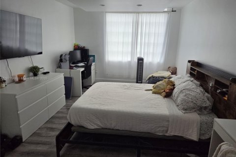 Copropriété à louer à Miami, Floride: 1 chambre, 64.1 m2 № 1928782 - photo 13