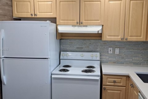 Copropriété à louer à Miami, Floride: 1 chambre, 64.1 m2 № 1928782 - photo 4